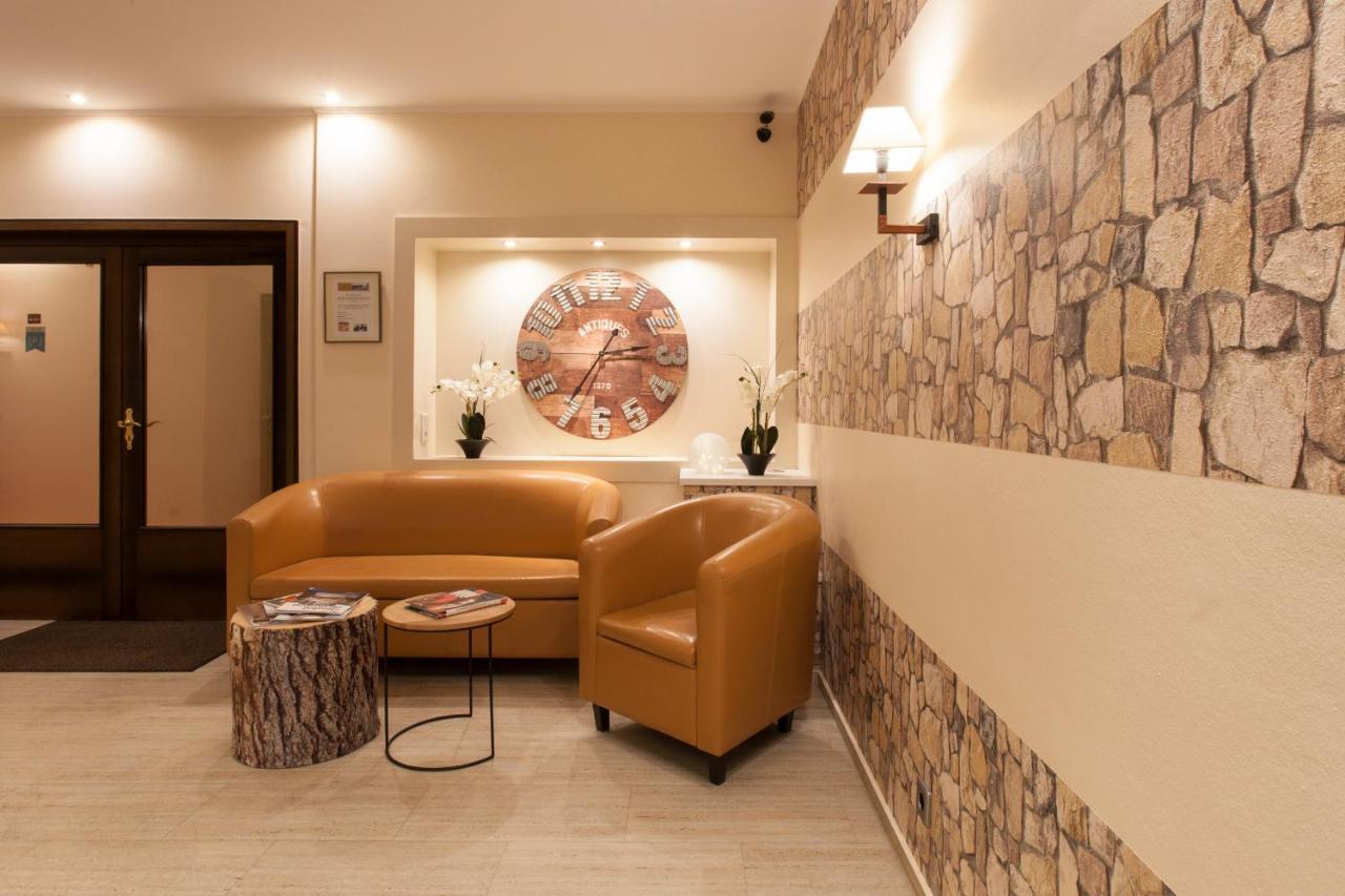 Hotel Angerland Garni Ratingen Eksteriør billede