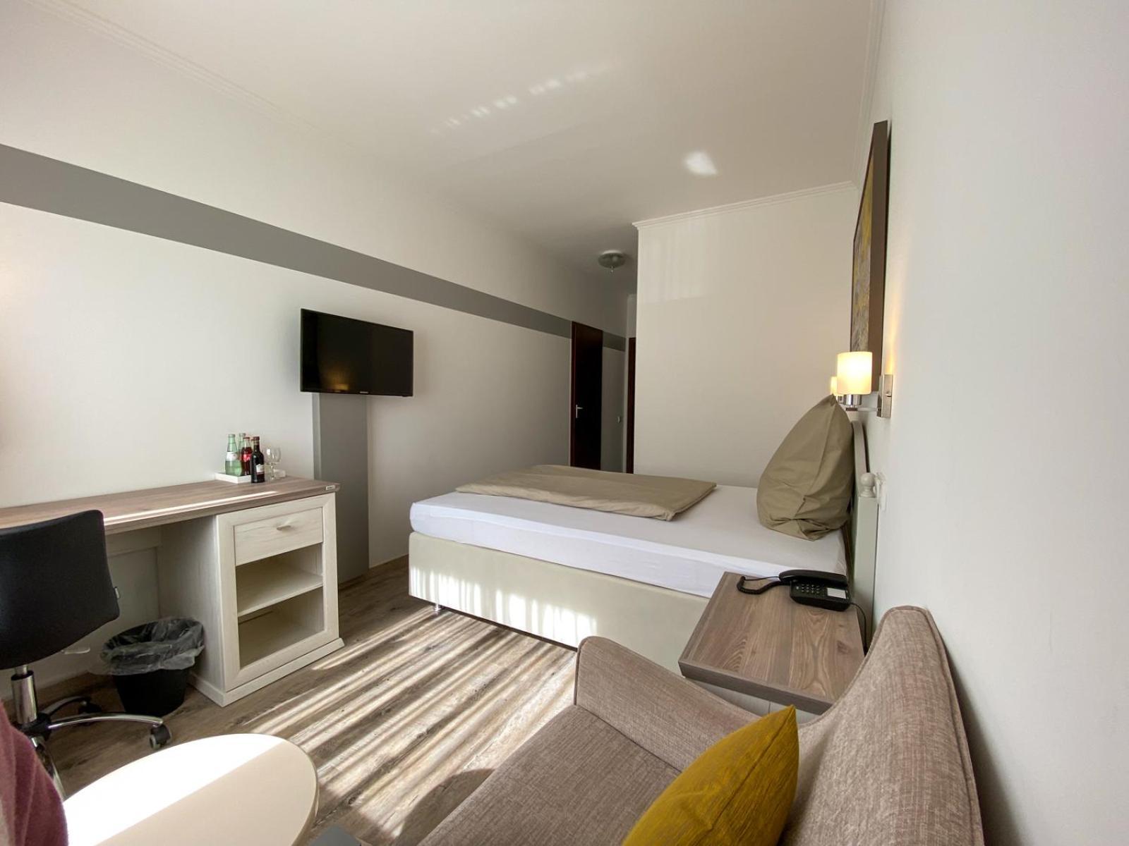 Hotel Angerland Garni Ratingen Eksteriør billede