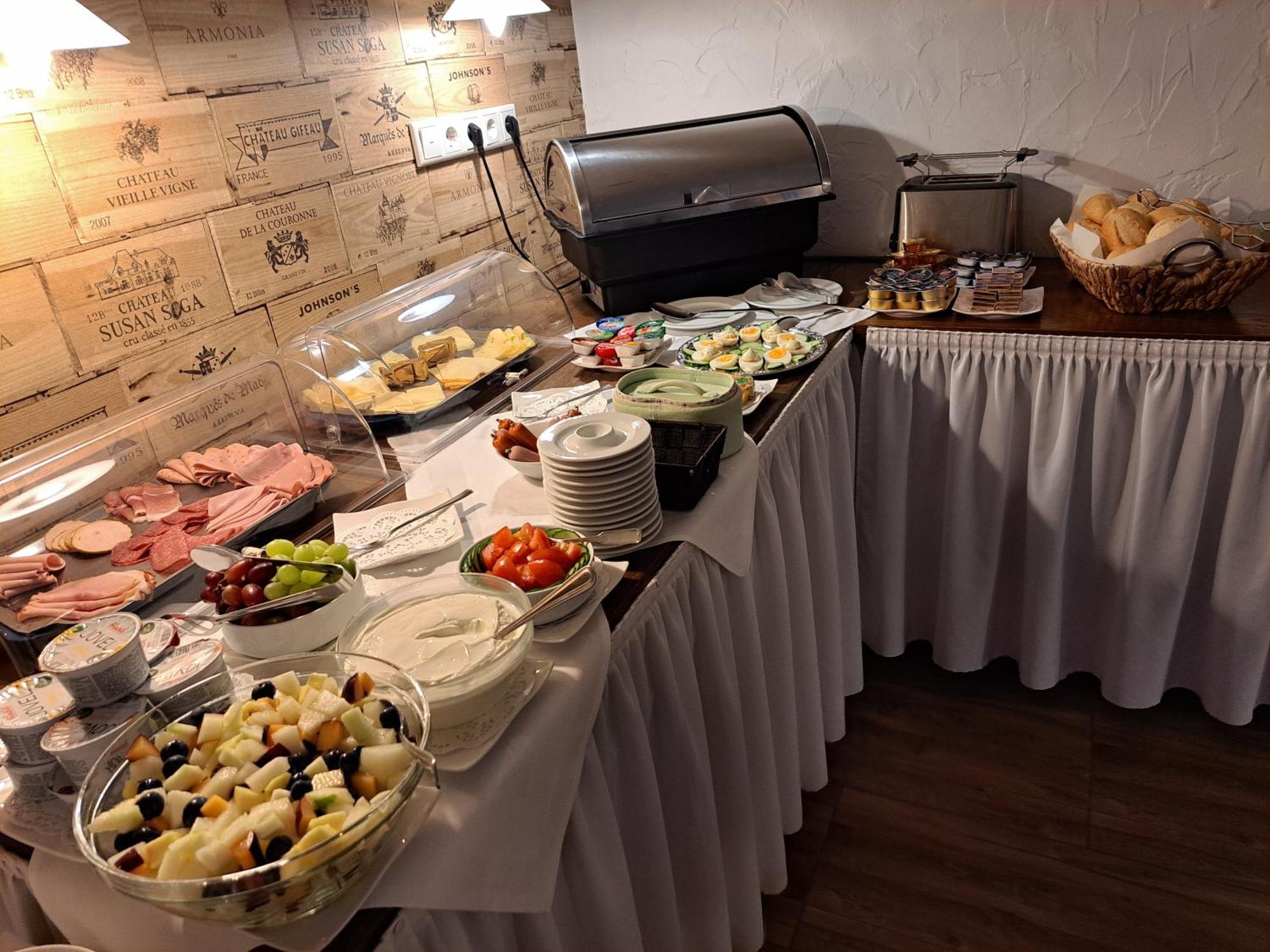 Hotel Angerland Garni Ratingen Eksteriør billede